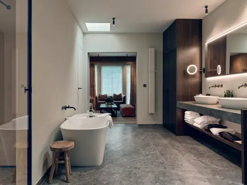 One Bedroom Suite 2.104