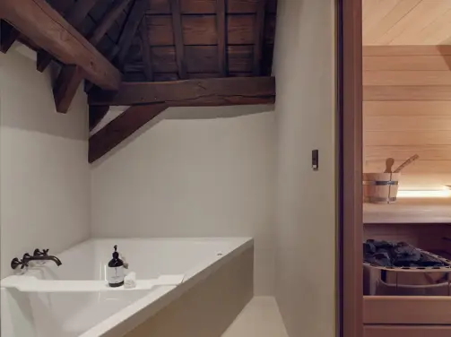 Spa Suite Bathroom