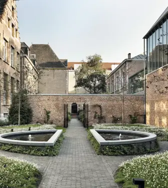 Botanic Health Spa Garden 1