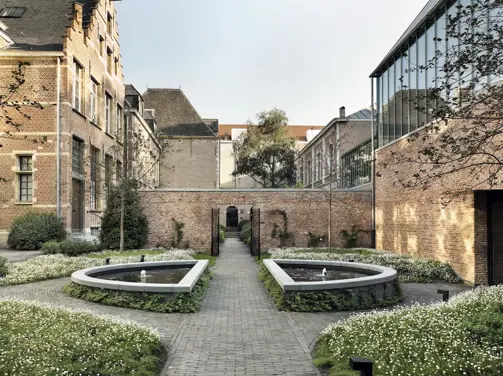 Botanic Health Spa Garden 1