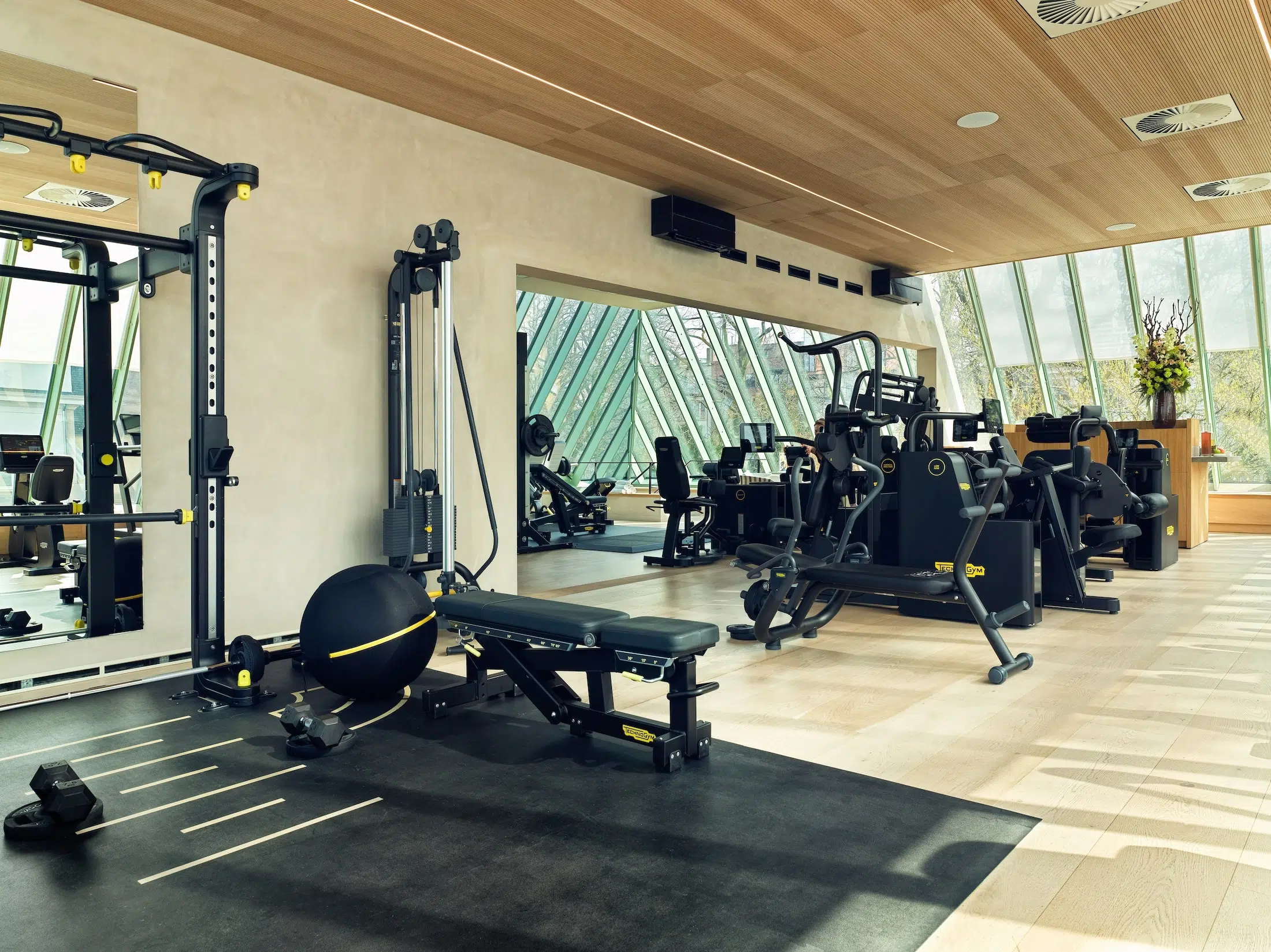 Best Luxury Gym In Antwerp Botanic Health Club