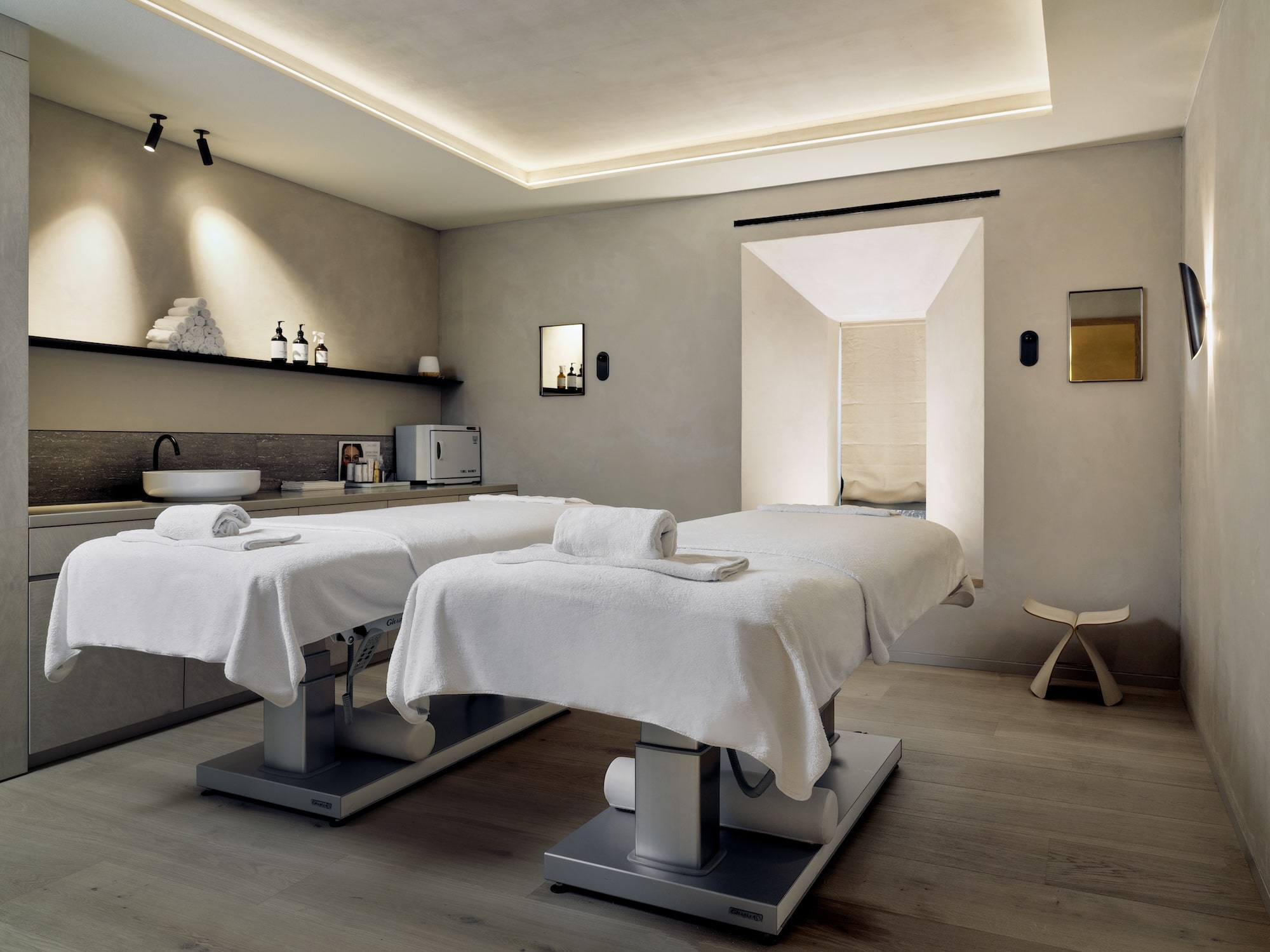 Top noth facilities for a serene spa journey and holistic treatments in Botanic Sanctuary Antwerp